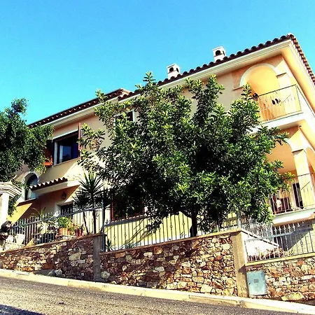Affittacamere Belvedere La Peonia * Villaputzu